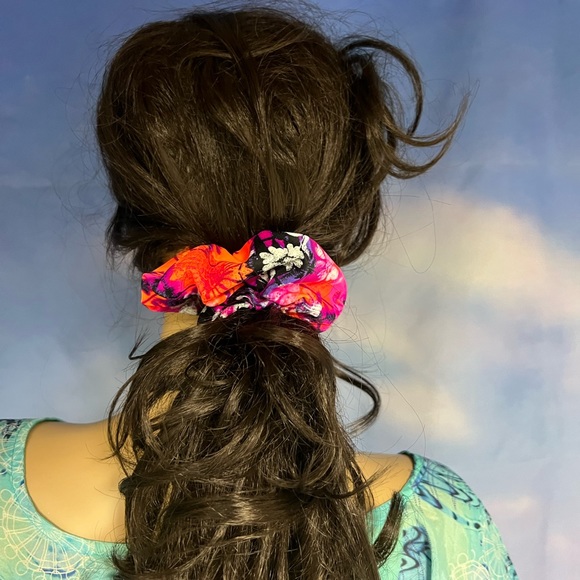 Box of hair scrunchies- 6 (six) colors - Picture 11 of 17